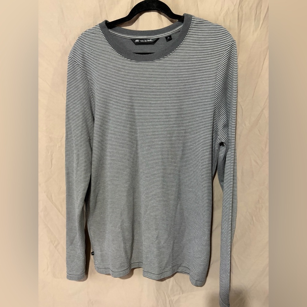 Travis Mathew long sleeve